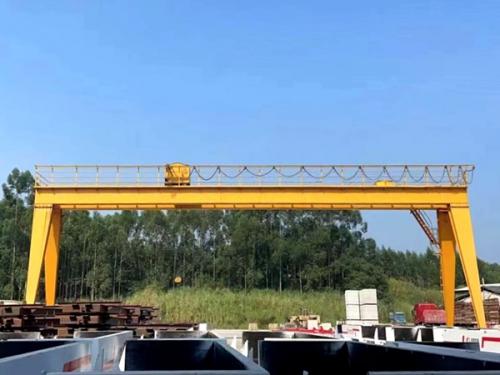 双梁门式起重机的主要劣势 葫芦龙门吊生产厂家